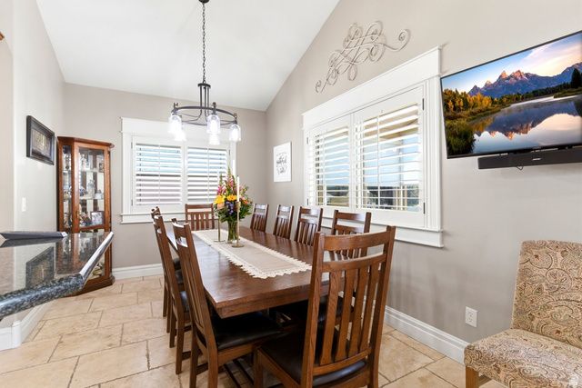 2639 S 2975 W, West Haven, UT 84401