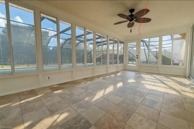 732 Sesame CT, Cape Coral, FL 33904