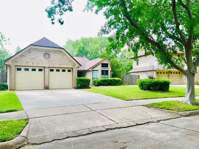 2910 Pioneer Pass, Sugar Land, TX 77479