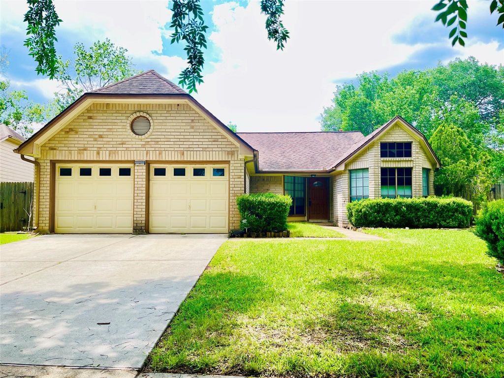 2910 Pioneer Pass, Sugar Land, TX 77479
