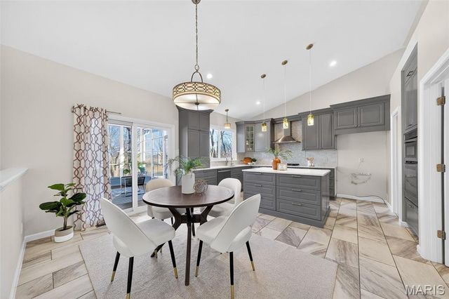 15 Canter Court, St Peters, MO 63376