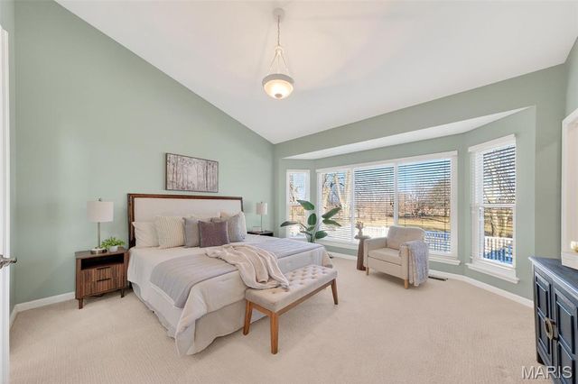 15 Canter Court, St Peters, MO 63376