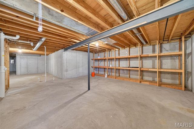 15 Canter Court, St Peters, MO 63376