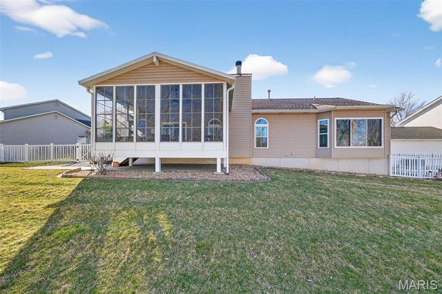 15 Canter Court, St Peters, MO 63376