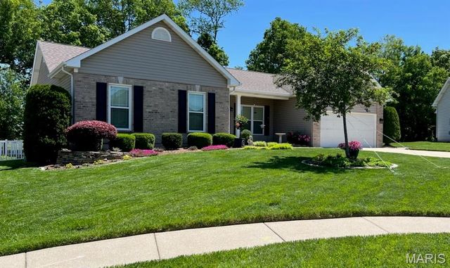 15 Canter Court, St Peters, MO 63376