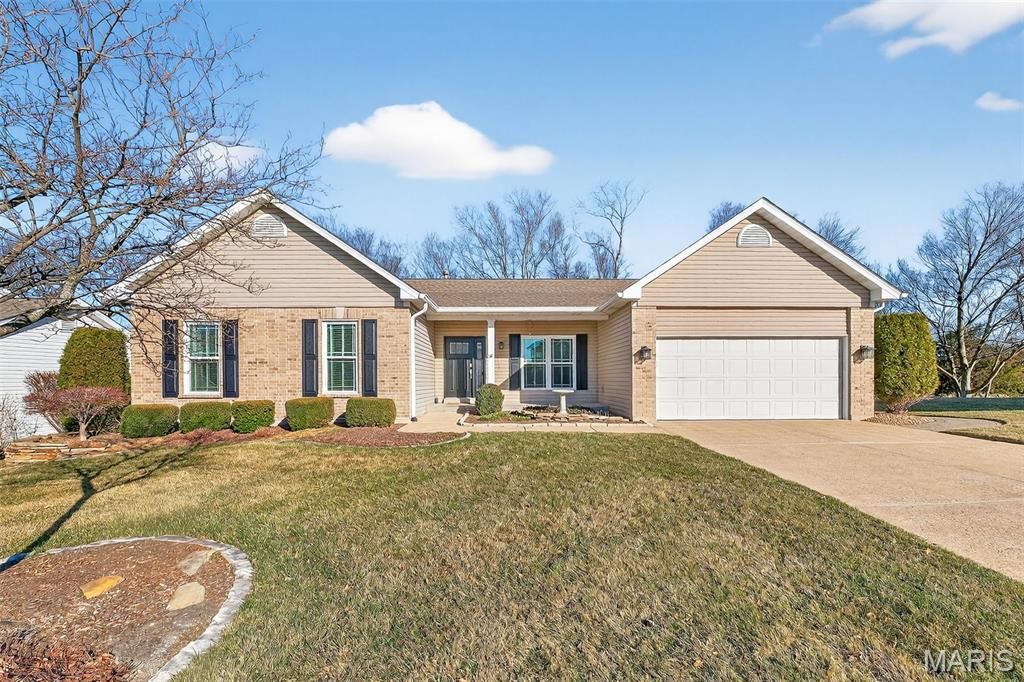 15 Canter Court, St Peters, MO 63376
