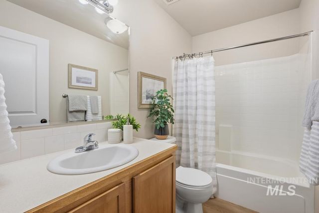 5952 S Olmstead Ave., Boise, ID 83709
