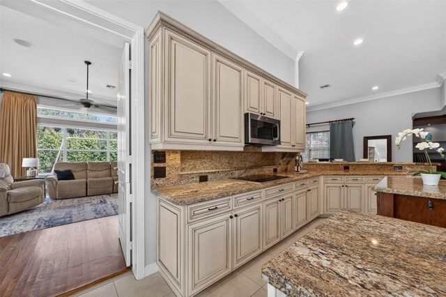 6515 NW 95th Lane, Parkland, FL 33076