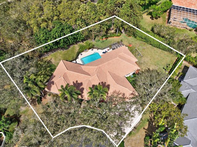 6515 NW 95th Lane, Parkland, FL 33076