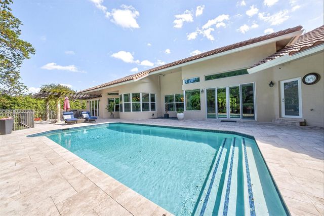 6515 NW 95th Lane, Parkland, FL 33076