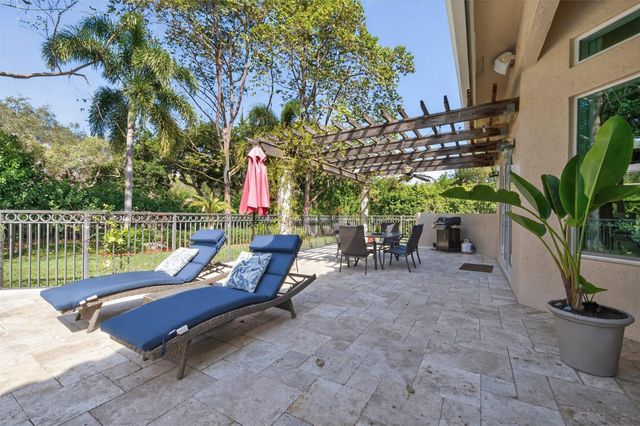 6515 NW 95th Lane, Parkland, FL 33076