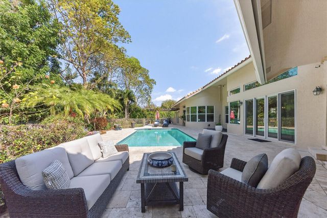 6515 NW 95th Lane, Parkland, FL 33076