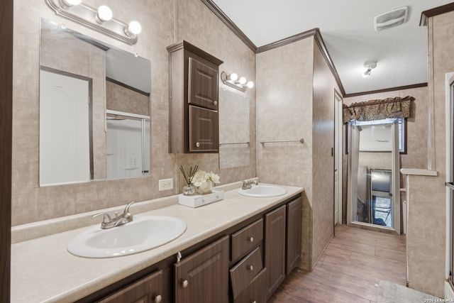 119 Avery Dr, Somerset, TX 78069