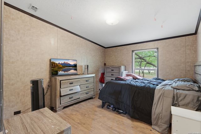 119 Avery Dr, Somerset, TX 78069