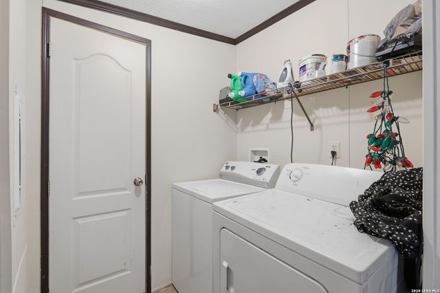 119 Avery Dr, Somerset, TX 78069
