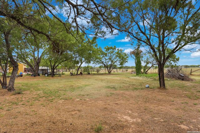 119 Avery Dr, Somerset, TX 78069