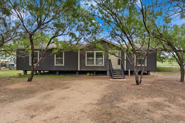 119 Avery Dr, Somerset, TX 78069