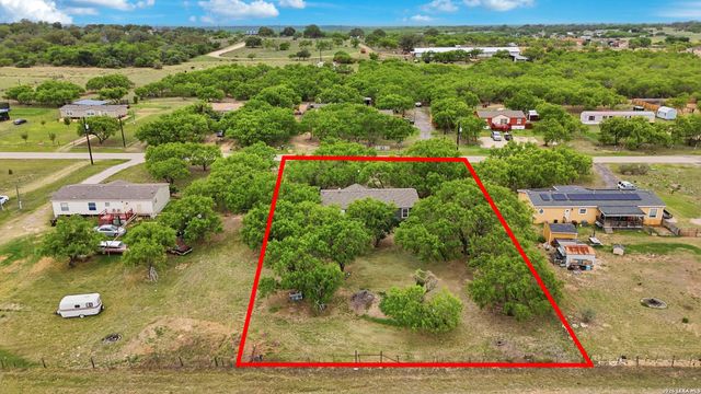 119 Avery Dr, Somerset, TX 78069