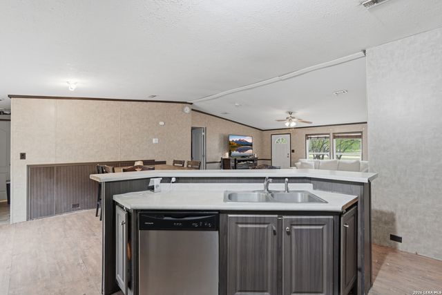 119 Avery Dr, Somerset, TX 78069