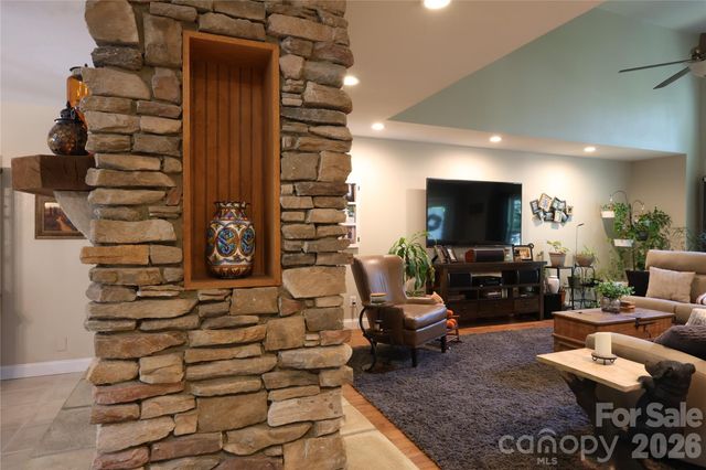 100 Hannah Drive, Mill Spring, NC 28756