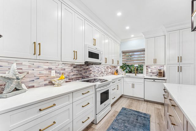 1278 George Bush Boulevard, Delray Beach, FL 33483