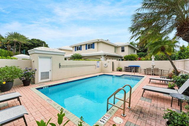 1278 George Bush Boulevard, Delray Beach, FL 33483