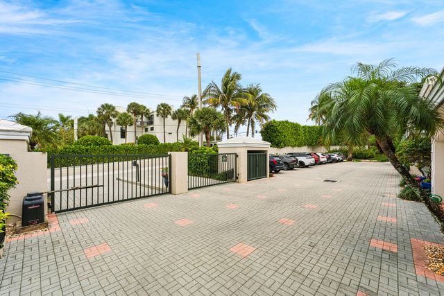 1278 George Bush Boulevard, Delray Beach, FL 33483