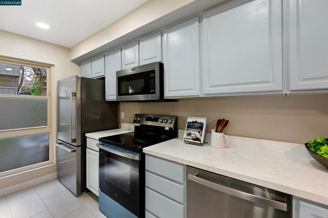 117 Ascot Ct A, Moraga, CA 94556