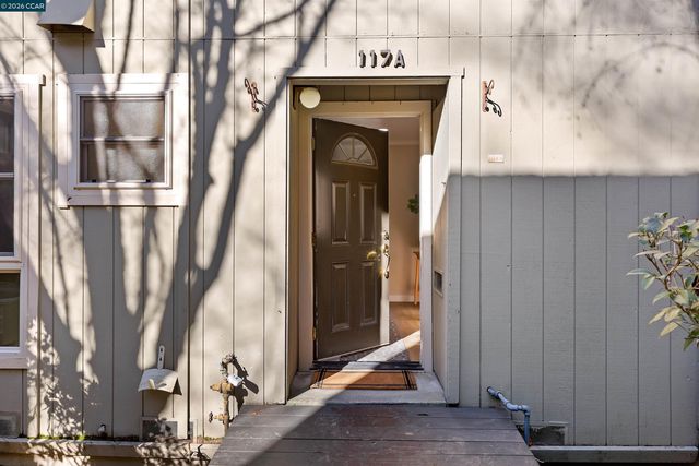 117 Ascot Ct A, Moraga, CA 94556