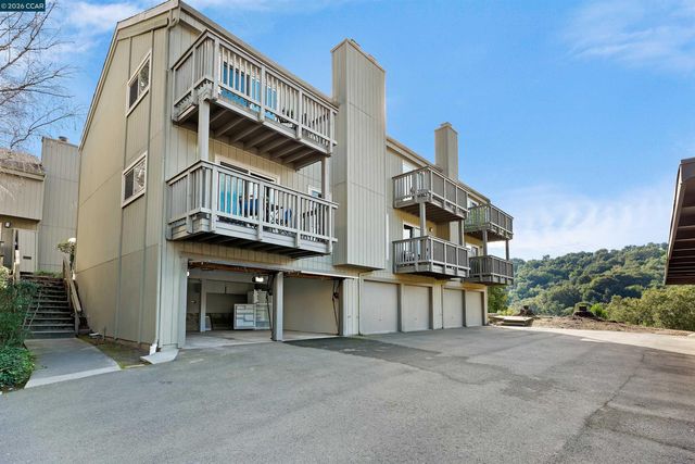 117 Ascot Ct A, Moraga, CA 94556