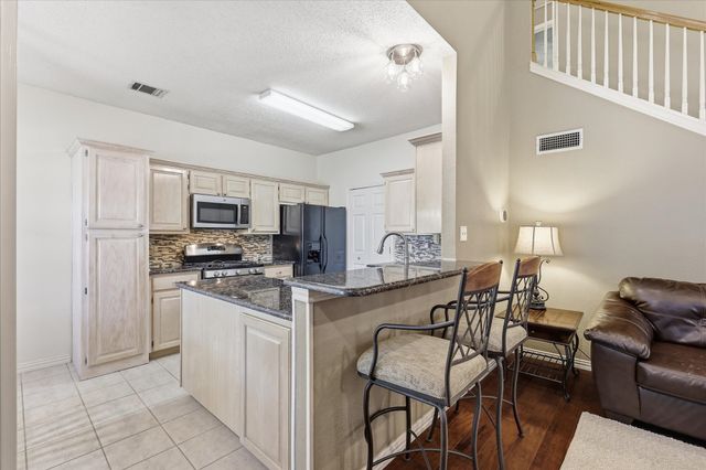 1740 Creekbend Drive, Lewisville, TX 75067