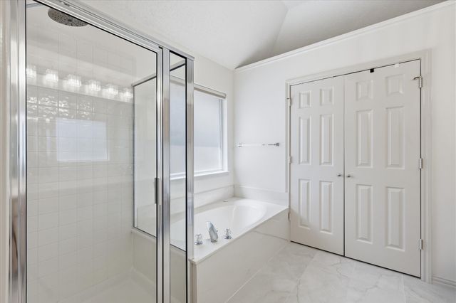1740 Creekbend Drive, Lewisville, TX 75067