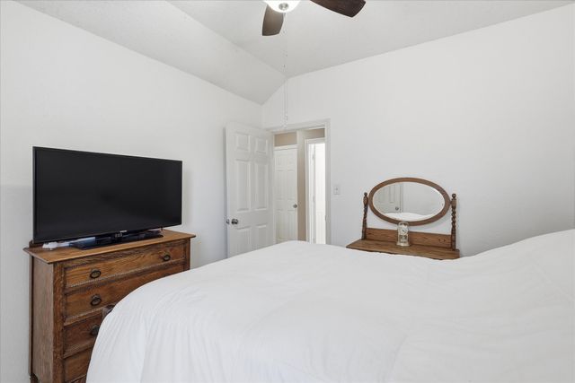 1740 Creekbend Drive, Lewisville, TX 75067