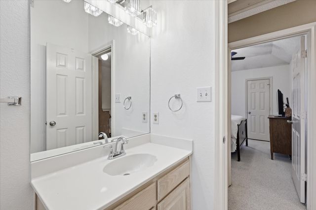 1740 Creekbend Drive, Lewisville, TX 75067