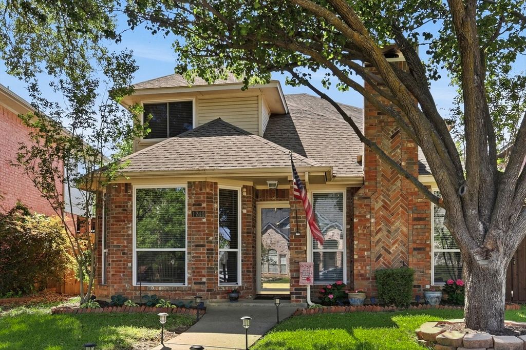 1740 Creekbend Drive, Lewisville, TX 75067