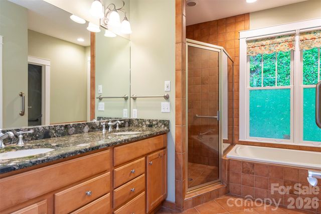 204 Briarcliff None 5, Asheville, NC 28804