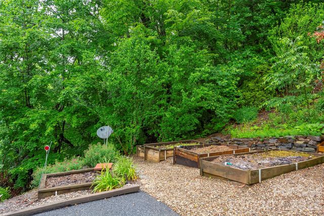 204 Briarcliff None 5, Asheville, NC 28804