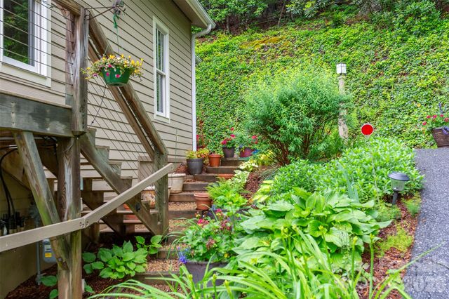 204 Briarcliff None 5, Asheville, NC 28804