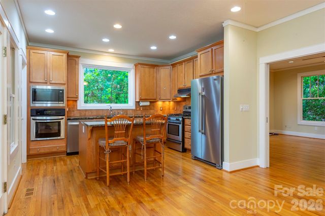 204 Briarcliff None 5, Asheville, NC 28804