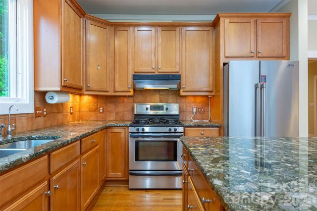 204 Briarcliff None 5, Asheville, NC 28804