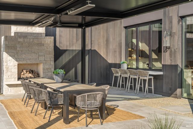 1288 Oak Knoll Ave, Napa, CA 94558