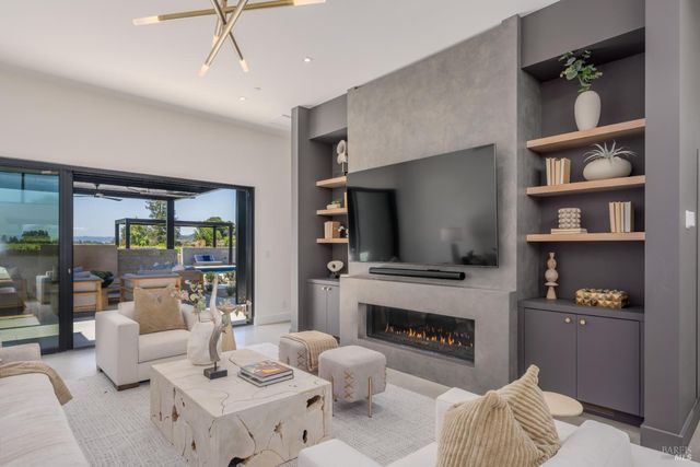 1288 Oak Knoll Ave, Napa, CA 94558