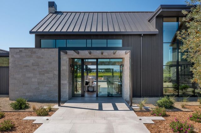 1288 Oak Knoll Ave, Napa, CA 94558