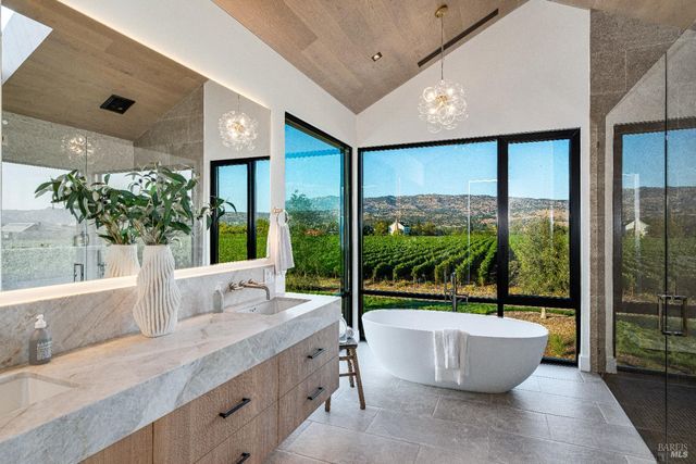 1288 Oak Knoll Ave, Napa, CA 94558