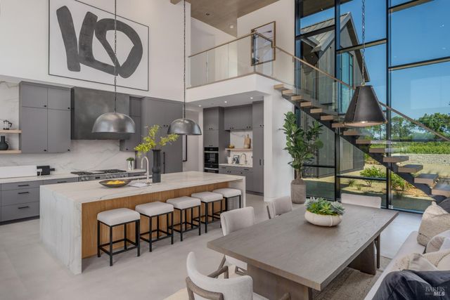 1288 Oak Knoll Ave, Napa, CA 94558