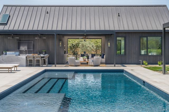 1288 Oak Knoll Ave, Napa, CA 94558