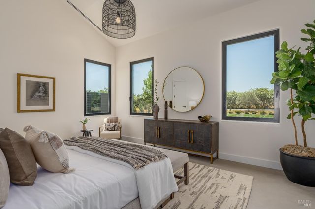 1288 Oak Knoll Ave, Napa, CA 94558