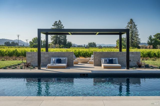 1288 Oak Knoll Ave, Napa, CA 94558