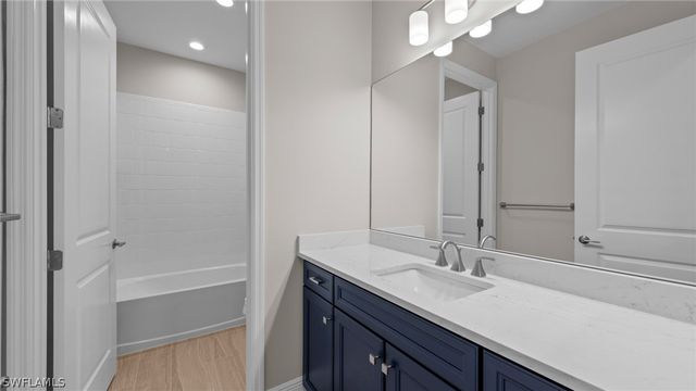 4087 Pegasus WAY, Naples, FL 34120