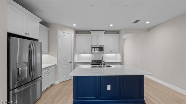 4087 Pegasus WAY, Naples, FL 34120